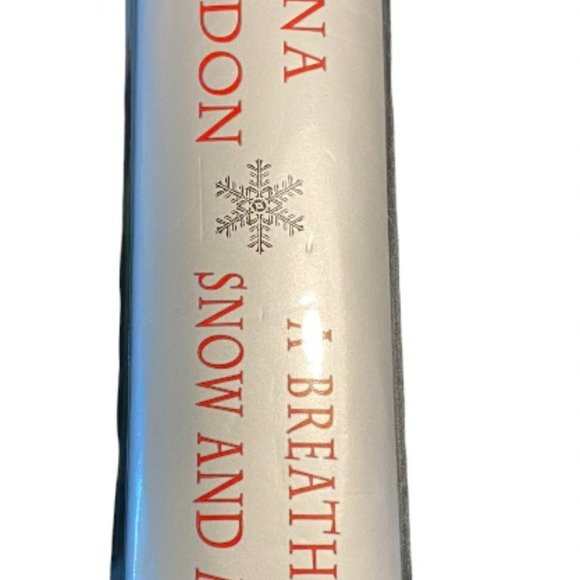 A Breath of Snow and Ashes (Outlander) Hardcover book - Picture 3 of 5